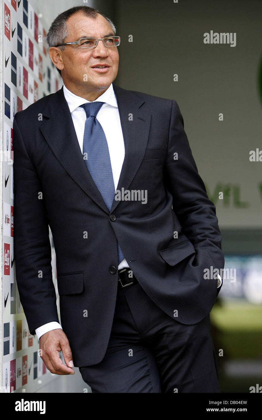 Felix Magath, Verein in persönlichen union Trainer, Sport- und managing Director der Bundesliga VfL Wolfsburg, während ein Foto-Shooting in der Volkswagen Arena Stadion von Wolfsburg, Deutschland, 19. Juni 2007 abgebildet. Foto: Jochen Luebke (Hinweis: MINDESTGEBÜHR 75 EURO) Stockfoto