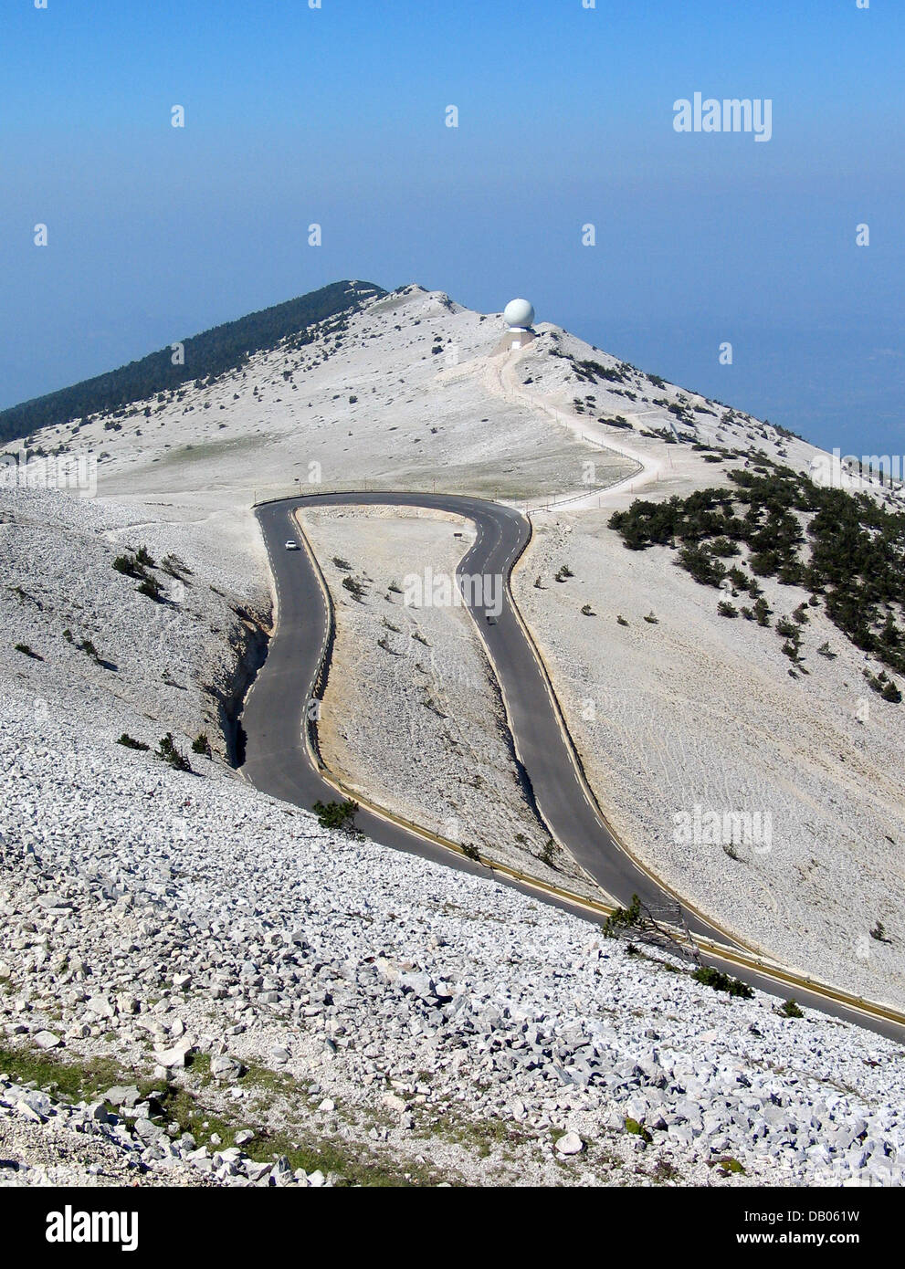 Das Bild zeigt die Passstraße des Mont Ventoux (1912 m), Frankreich, 14. September 2007. Mont Ventoux war Teil der Tour de France seit mehreren Jahren. Foto: Thomas Muncke Stockfoto