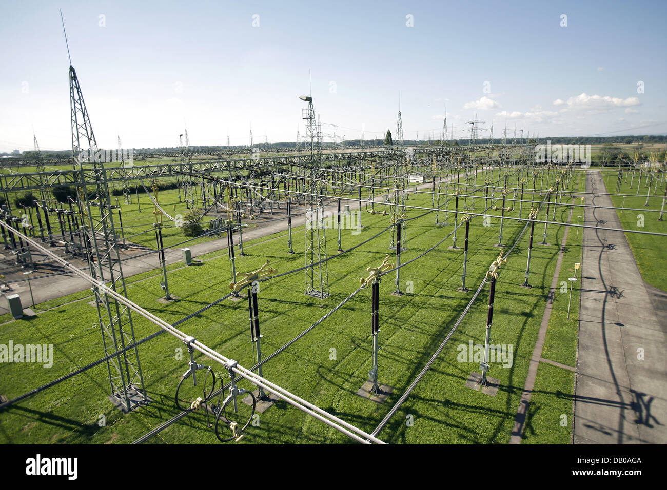 Das Bild zeigt das Umspannwerk des Energieversorgers RWE ...