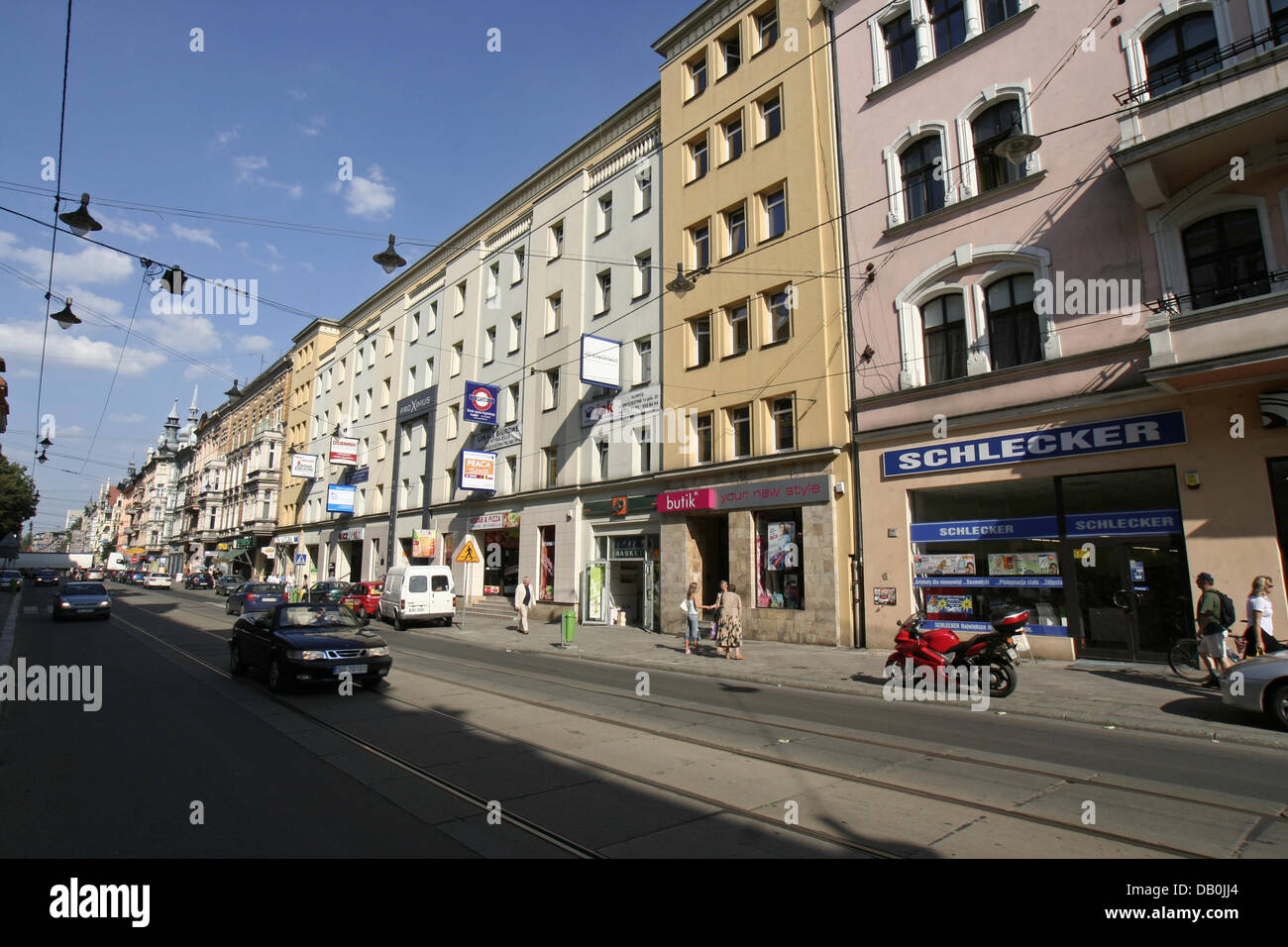 Das Bild zeigt die shopping Straße in Gliwice, Polen, 16. August 2007. Hitlers Regime gefälscht einen Angriff auf die Stadt-Radio-Station, einen Grund haben, dringen in Polen am 1. September 1939, dem Beginn des zweiten Weltkriegs. Foto: Lars Halbauer Stockfoto Das Bild zeigt die shopping Straße in Gliwice, Polen, 16. August 2007. Hitlers Regime gefälscht einen Angriff auf die Stadt-Radio-Station, einen Grund haben, dringen in Polen am 1. September 1939, dem Beginn des zweiten Weltkriegs. Foto: Lars Halbauer Stockfoto