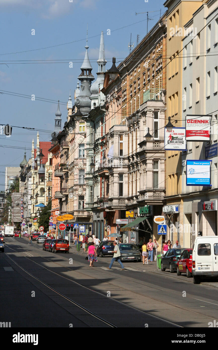 Das Bild zeigt die shopping Straße in Gliwice, Polen, 16. August 2007. Hitlers Regime gefälscht einen Angriff auf die Stadt-Radio-Station, einen Grund haben, dringen in Polen am 1. September 1939, dem Beginn des zweiten Weltkriegs. Foto: Lars Halbauer Stockfoto Das Bild zeigt die shopping Straße in Gliwice, Polen, 16. August 2007. Hitlers Regime gefälscht einen Angriff auf die Stadt-Radio-Station, einen Grund haben, dringen in Polen am 1. September 1939, dem Beginn des zweiten Weltkriegs. Foto: Lars Halbauer Stockfoto