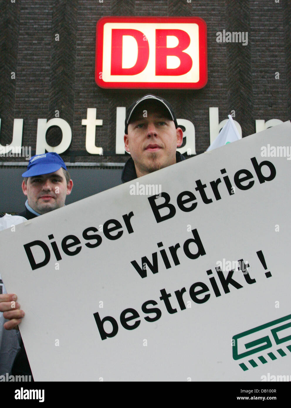 Duisburger hauptbahnhof Fotos und Bildmaterial in hoher Auflösung Alamy