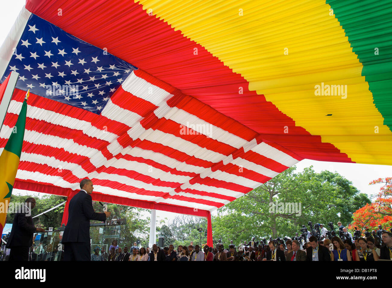 US-Präsident Barack Obama in einer gemeinsamen Pressekonferenz mit Präsident Macky Sall von Senegal im Präsidentenpalast 27. Juni 2013 beteiligt ist. in Dakar, Senegal. Stockfoto