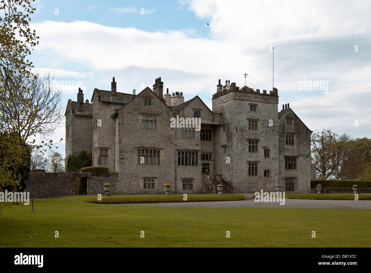 Levens Hall, ein elisabethanisches Haus, berühmt für seine topiären Gärten, Kendal, Lake District, England, Großbritannien. Stockfoto