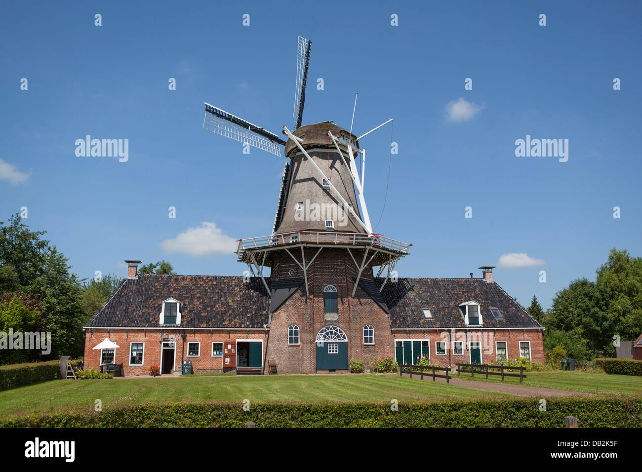 Windmühle von Roderwolde in der Provinz Drenthe in den Niederlanden Stockfoto
