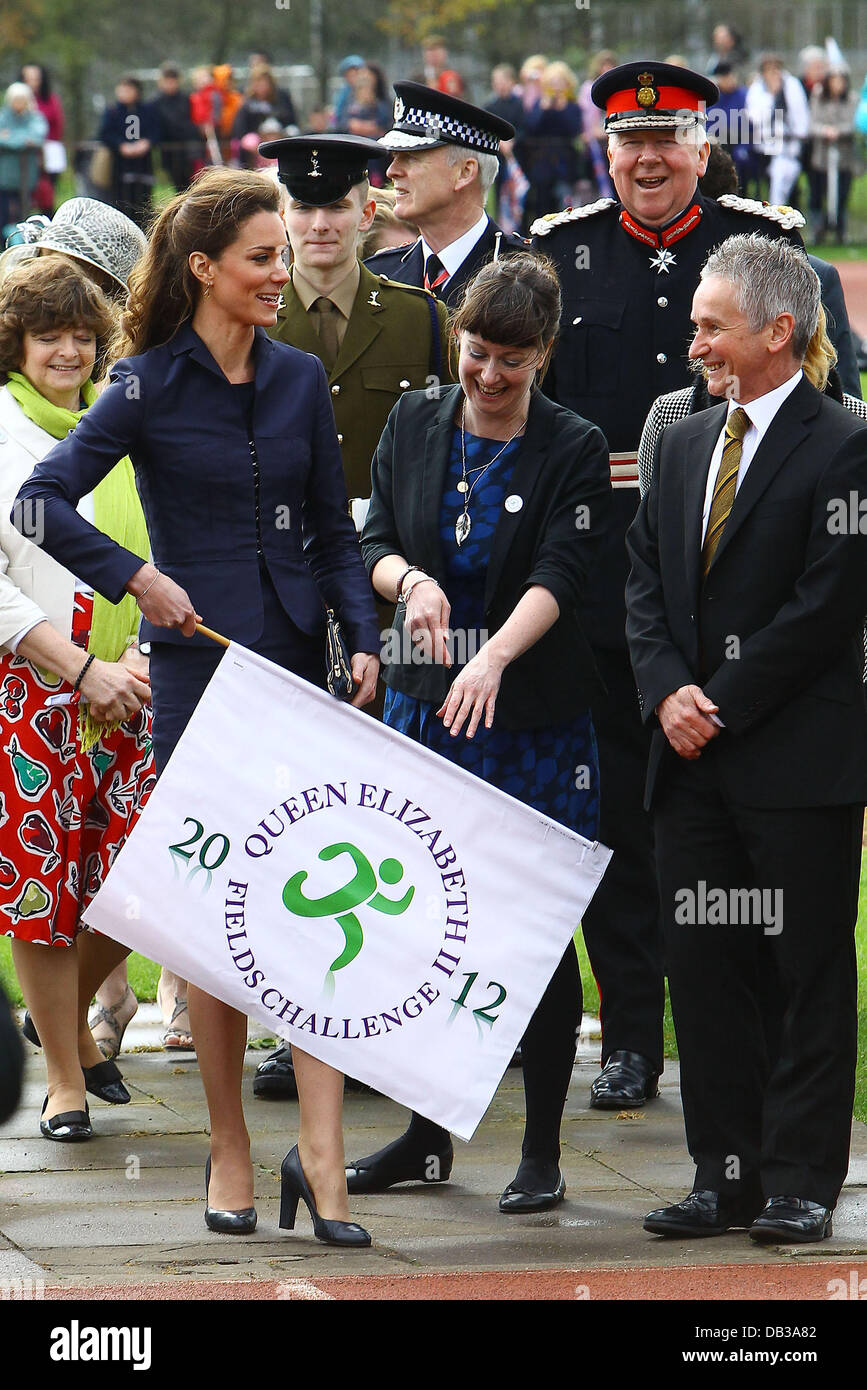 Kate Middleton besucht Witton Country Park, Lancashire, und sehen Sie die Aktivitäten, die im Park um die Bedeutung der Freizeit im Freienraum Darwen, England - 11.04.11 stattfinden Stockfoto