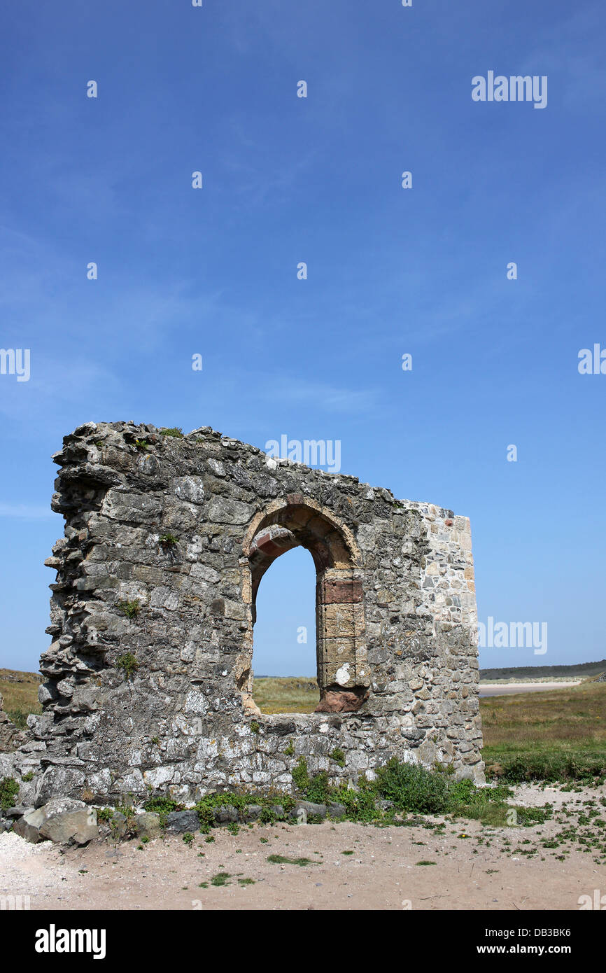 Die Ruinen von Llanddwyn Kapelle, Llanddwyn Insel Anglesey Stockfoto