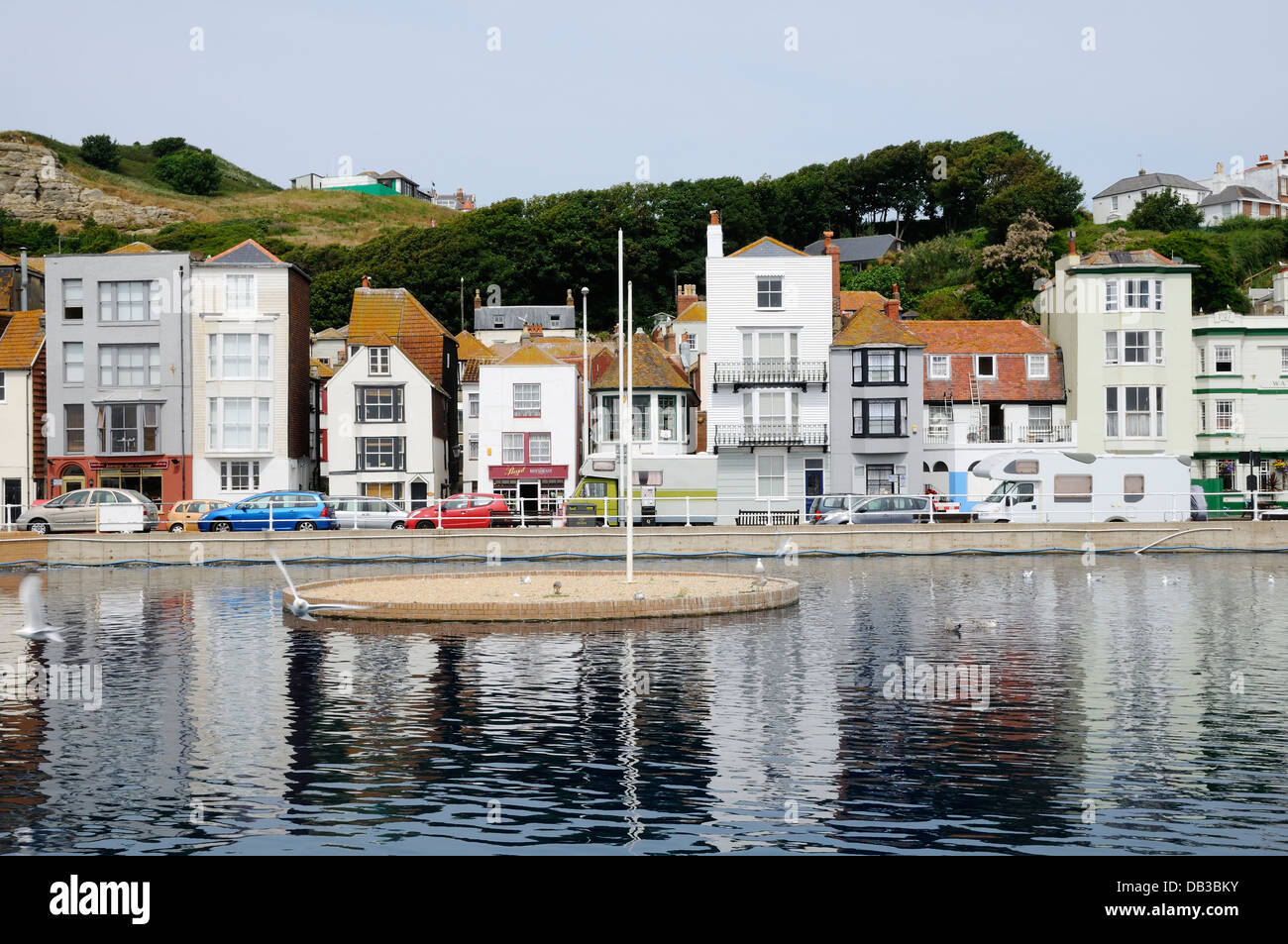 Hastings alte Stadt vorne und See zum Bootfahren, East Sussex Stockfoto