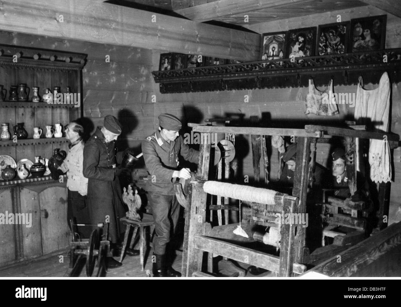 Veranstaltungen, 2. Weltkrieg, Polen, hinter der Front, deutsche Soldaten in Zakopane, 22.12.1941, Zusatzrechte-Clearences-nicht vorhanden Stockfoto