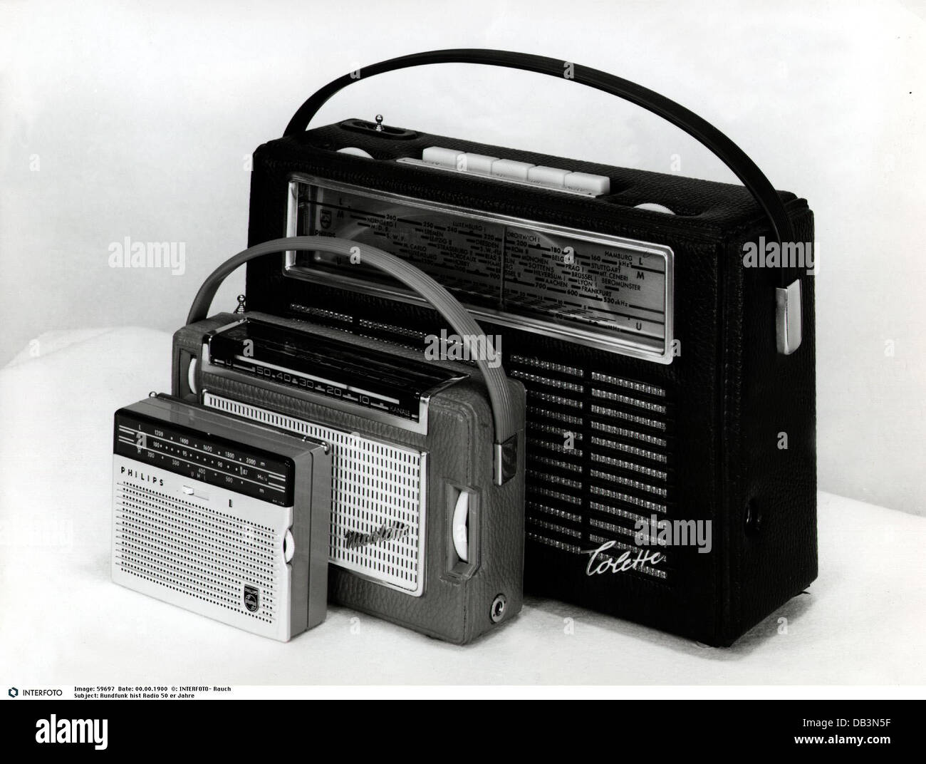 Rundfunk, Radio, tragbare Radios, 1950er Jahre, , Zusatzrechte-Clearences-not available Stockfoto