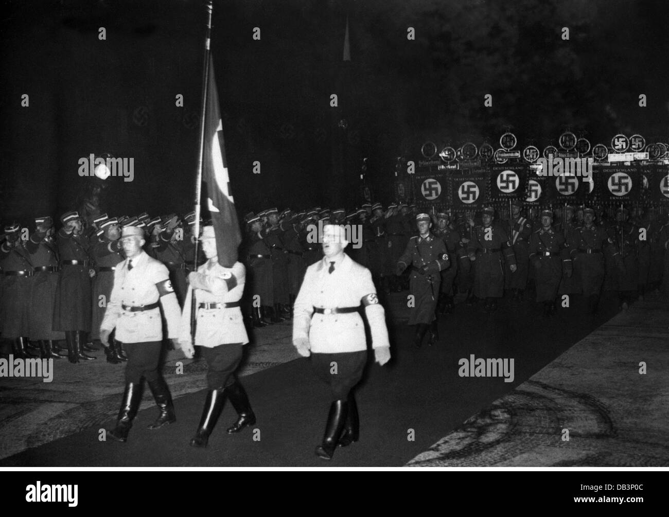 Nationalsozialismus, Organisationen, Sturmabteilung (SA), Parade in Erinnerung an die 'Marche zur Feldherrnhalle' 9.11.1923, München, um 1936, Zusatzrechte-Clearences-nicht vorhanden Stockfoto