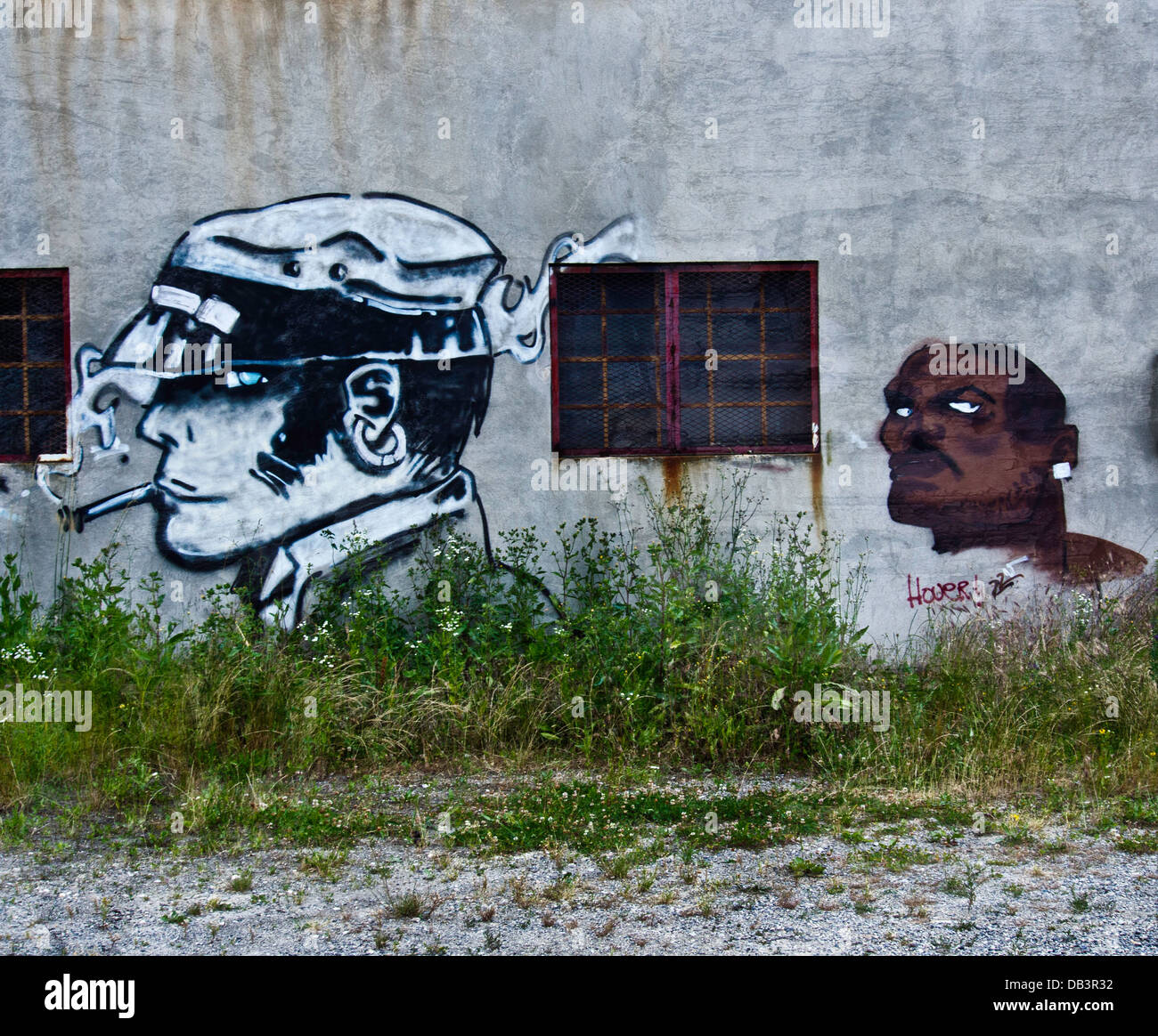 Künstlerische Graffiti auf Seite des Gebäude, Les Marches, Frankreich Stockfoto