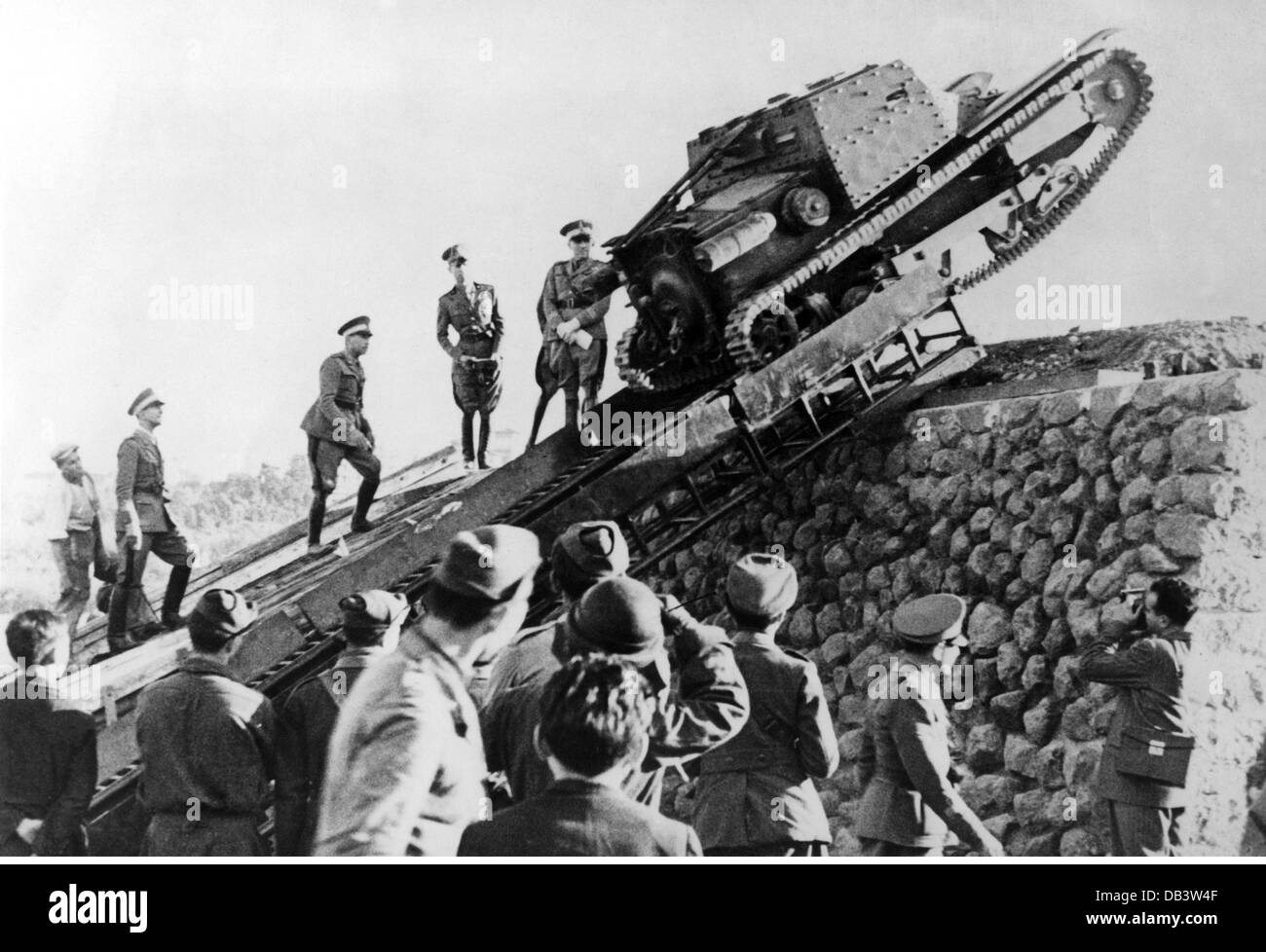 Militär, Italien, Armee, Panzerrennen in Italien, 1936, Zusatzrechte-Clearences-nicht verfügbar Stockfoto
