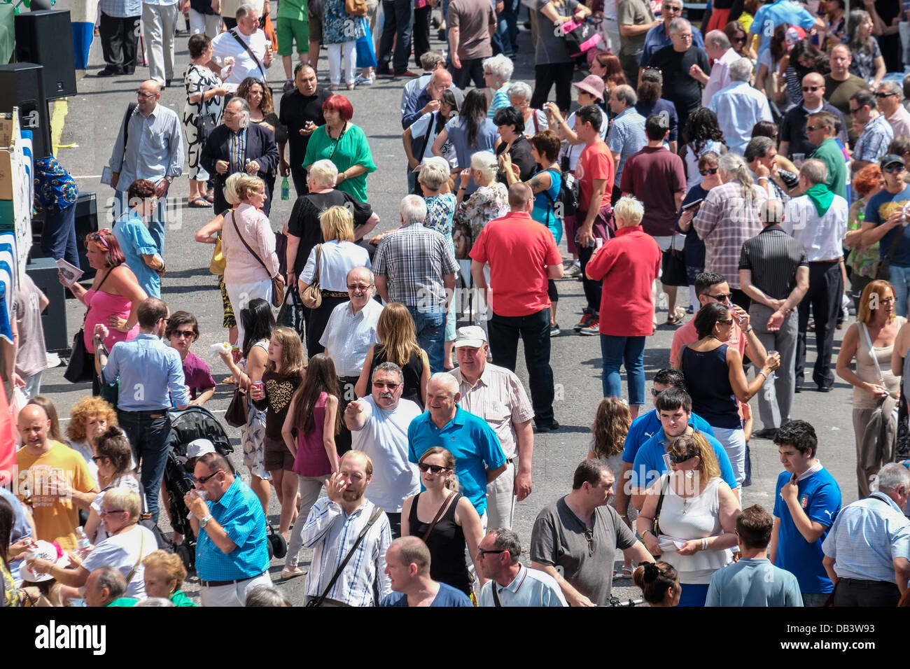 Die italienischen Themen Straßenmarkt statt, um jährliche Prozession zu Ehren der Muttergottes von Karmel zu feiern. Stockfoto