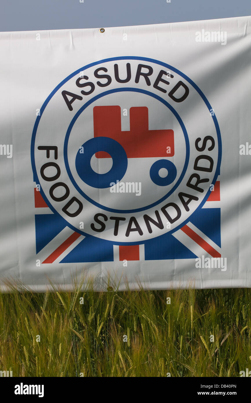 Am Straßenrand Banner versichert Lebensmittelstandards. Norfolk. UK Stockfoto