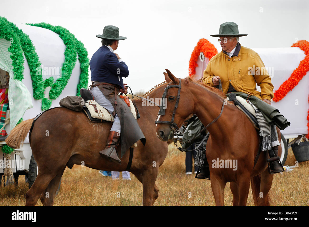 Reiter, so dass die jährlichen katholischen Wallfahrt nach El Rocio in Huelva, Spanien Stockfoto