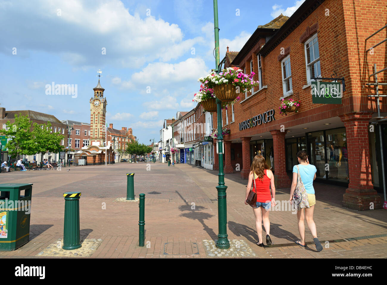 High Street, Epsom, Surrey, England, Vereinigtes Königreich Stockfoto