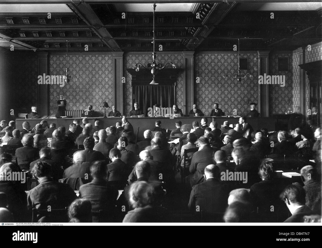 beer-hall-putsch-1923-versuch-an-volksgericht-m-nchen-1-er-ffnung
