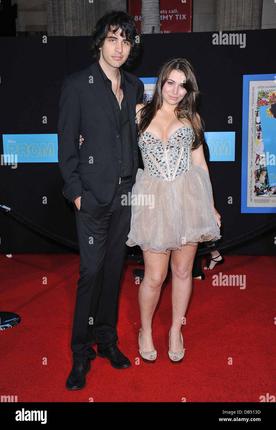 Nick Simmons und Sophie Simmons Welt-Premiere von "Prom" am El Capitan Theatre Hollywood, Kalifornien - 21.04.11 Stockfoto