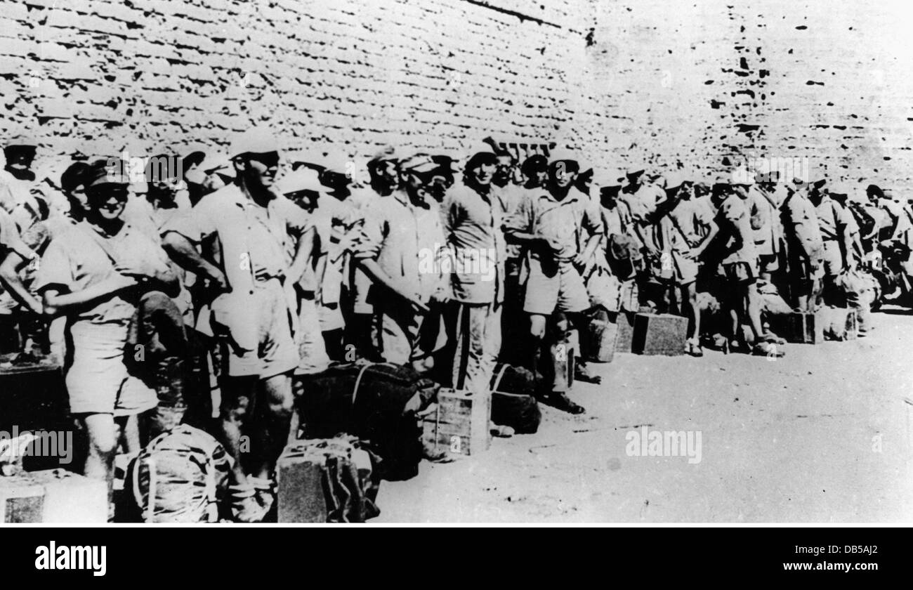 Ereignisse, 2. Weltkrieg, Großbritannien, deutsche Häftlinge nach ihrer Ankunft auf Zypern, wo sie von den Briten als Zwangsarbeiter eingesetzt werden, September 1946, Zusatzrechte-Clearences-nicht verfügbar Stockfoto