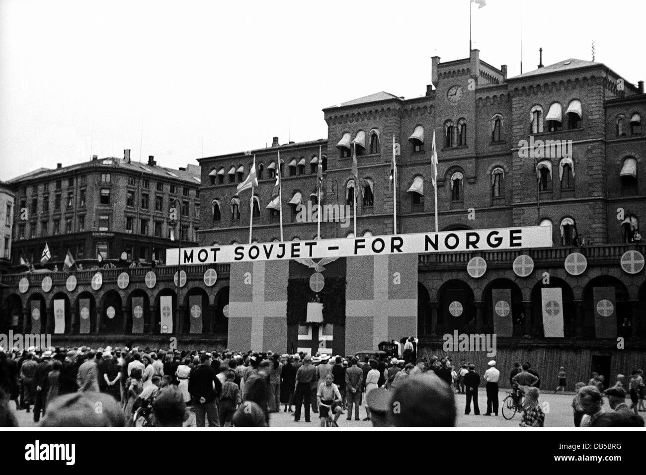 Ereignisse, Zweiter Weltkrieg, Norwegen, deutsche Besatzung, antisowjetische Kundgebung, Banner 'Möve Sovjet - für Norge' (gegen die Sowjetunion - für Norwegen), um 1942, zusätzliche-Rechte-Clearences-nicht verfügbar Stockfoto