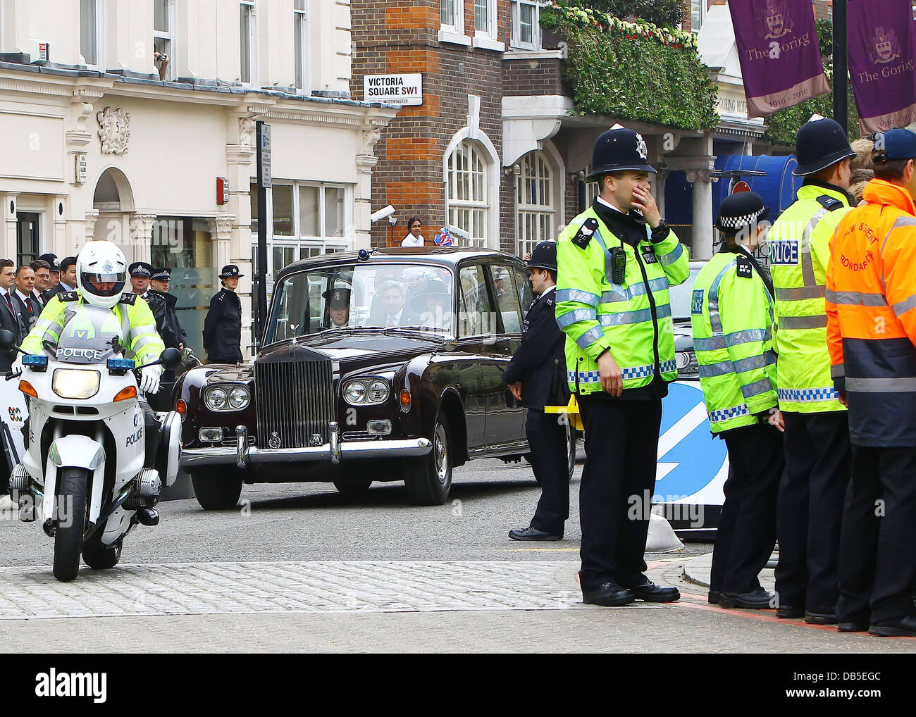 Atmosphäre Catherine Middleton verlässt das Goring Hotel die Hochzeit von Prinz William und Catherine Middleton - The Goring Hotel in London, England - 29.04.11 Stockfoto