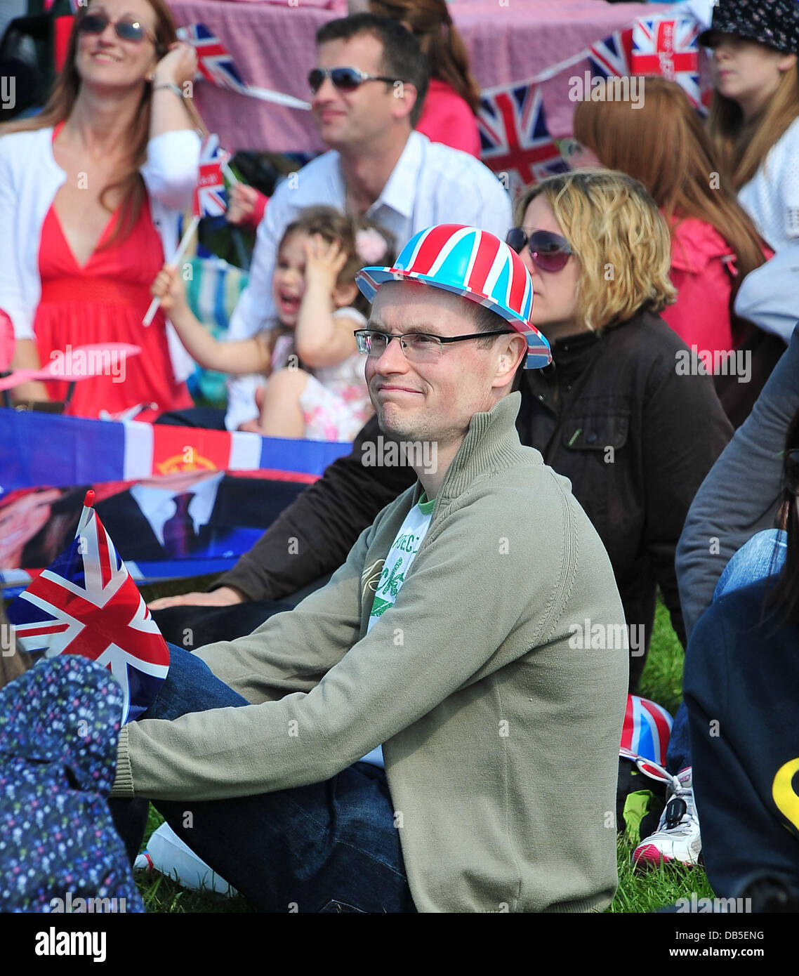 Die Hochzeit von Prinz William und Catherine Middleton - Party in der das Paar resident Stadt auf Anglesey Showground Angelsey, Wales – 29.04.11 Stockfoto