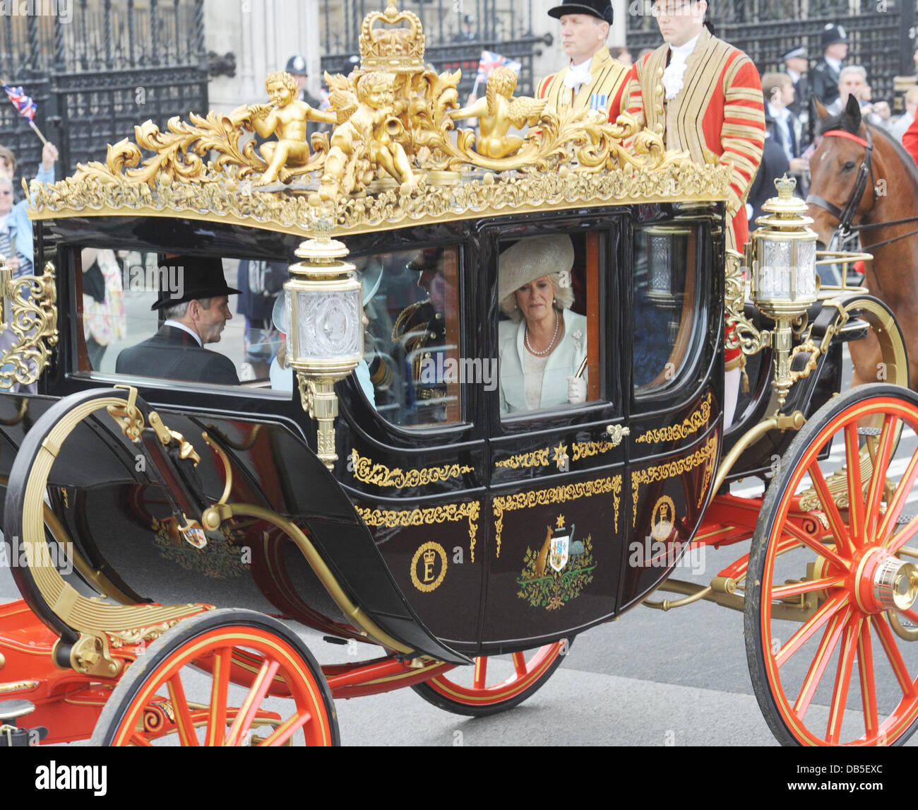 Camilla, Herzogin von Cornwall die Hochzeit von Prinz William und Catherine Middleton - Parlament SquareDepartures London, England - 29.04.11 Stockfoto