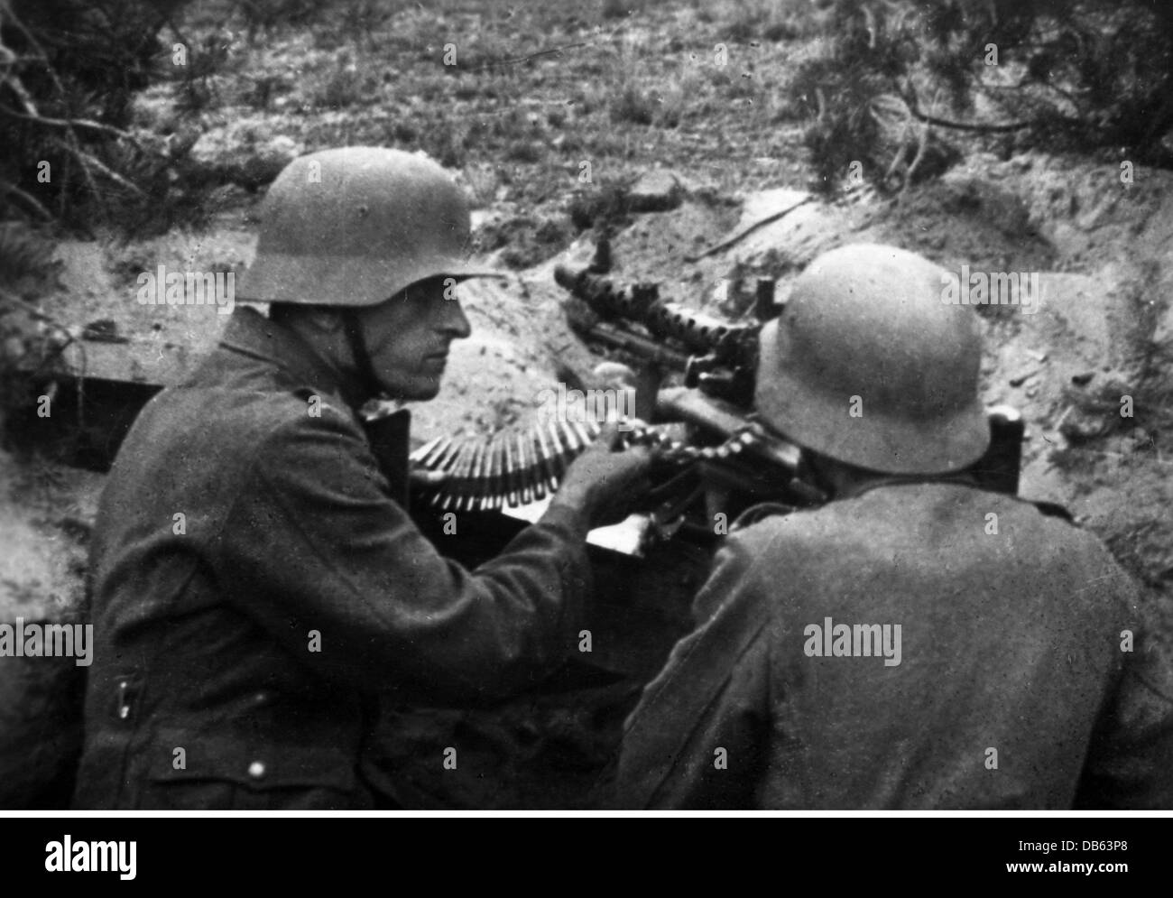 Ereignisse, 2. Weltkrieg, Sowjetunion, Operation 'Barbarossa' (Deutsche Invasion der Sowjetunion), Heeresgruppe Zentrum, Weißrussland, Maschinengewehrschützen eines Motorradabattals (19. Panzerdivision) in Traby, Ende Juni 1941, Zusatzrechte-Clearences-nicht verfügbar Stockfoto
