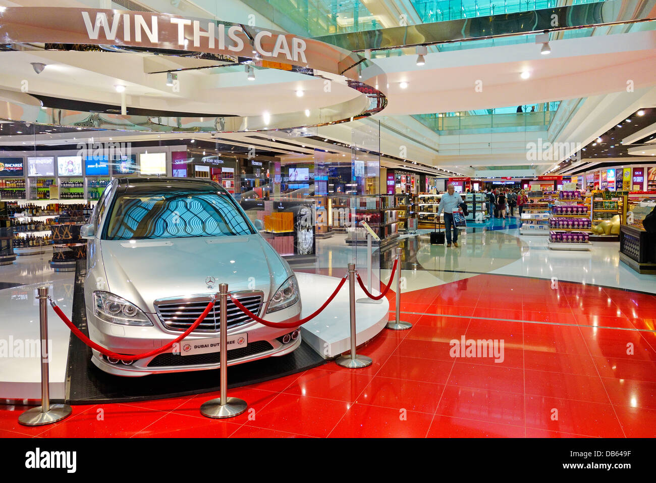 Duty free Shop am Dubai International Airport. Dubai, Vereinigte Arabische Emirate. Stockfoto