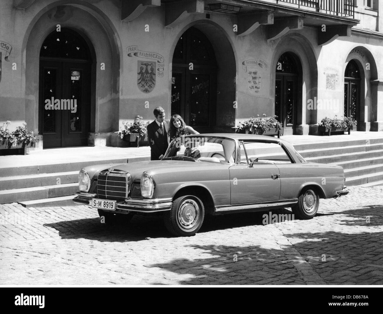 Transport / Transport, Autos, Mercedes-Benz 280 SE Coupé, 60er Jahre, Zusatzrechte-Abfertigung-nicht vorhanden Stockfoto