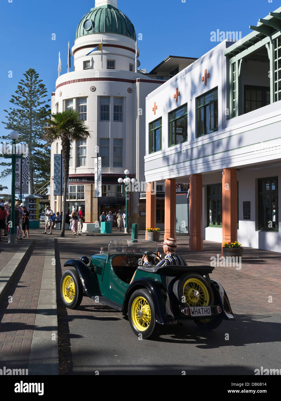 dh Dome TG Gebäude NAPIER FESTIVAL NEUSEELAND Vintage Klassiker Austin Seven Auto Art Deco Wochenende Autos Stockfoto