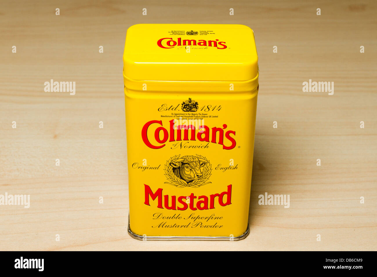 Dose Colmans getrocknet Senfpulver auf einem Tisch, England, UK Stockfoto