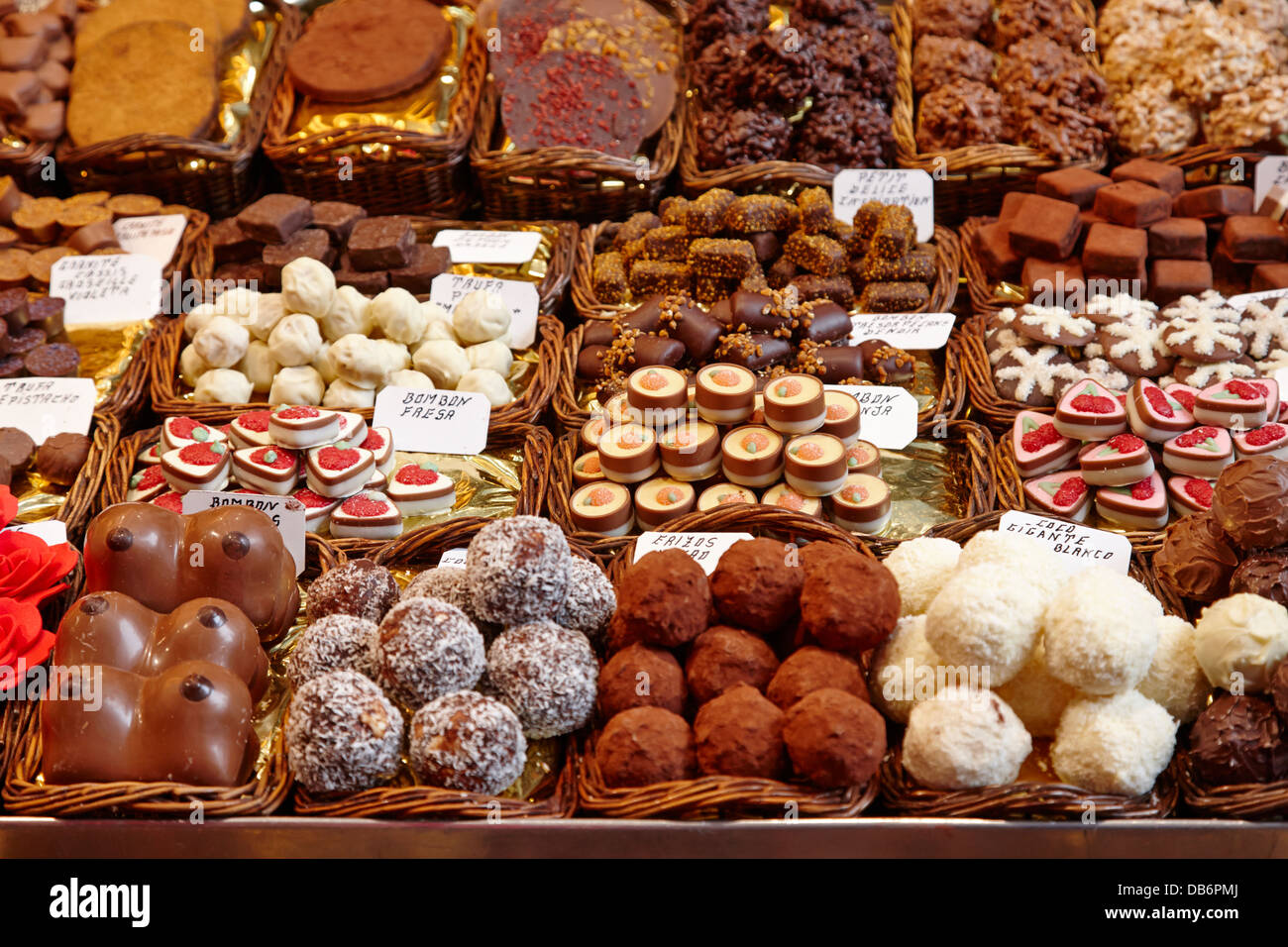 Schokolade auf dem Display in der la Boqueria-Markt in Barcelona-Katalonien-Spanien Stockfoto