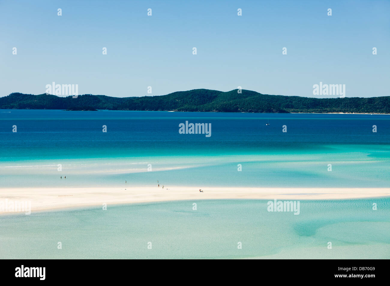 Der weiße Sand und das türkisfarbene Wasser des Hill Inlet. Whitsunday Island, Whitsundays, Queensland, Australien Stockfoto