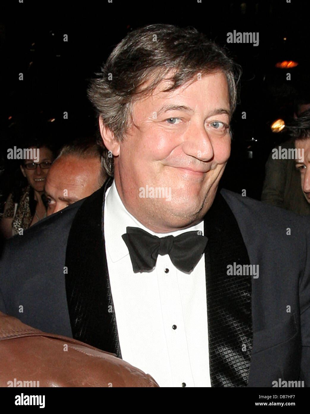 Stephen Fry prominenten Besuch eines Konzertes von Lady GaGa bei Annabels in Mayfair, London, England - 12.05.11 Stockfoto