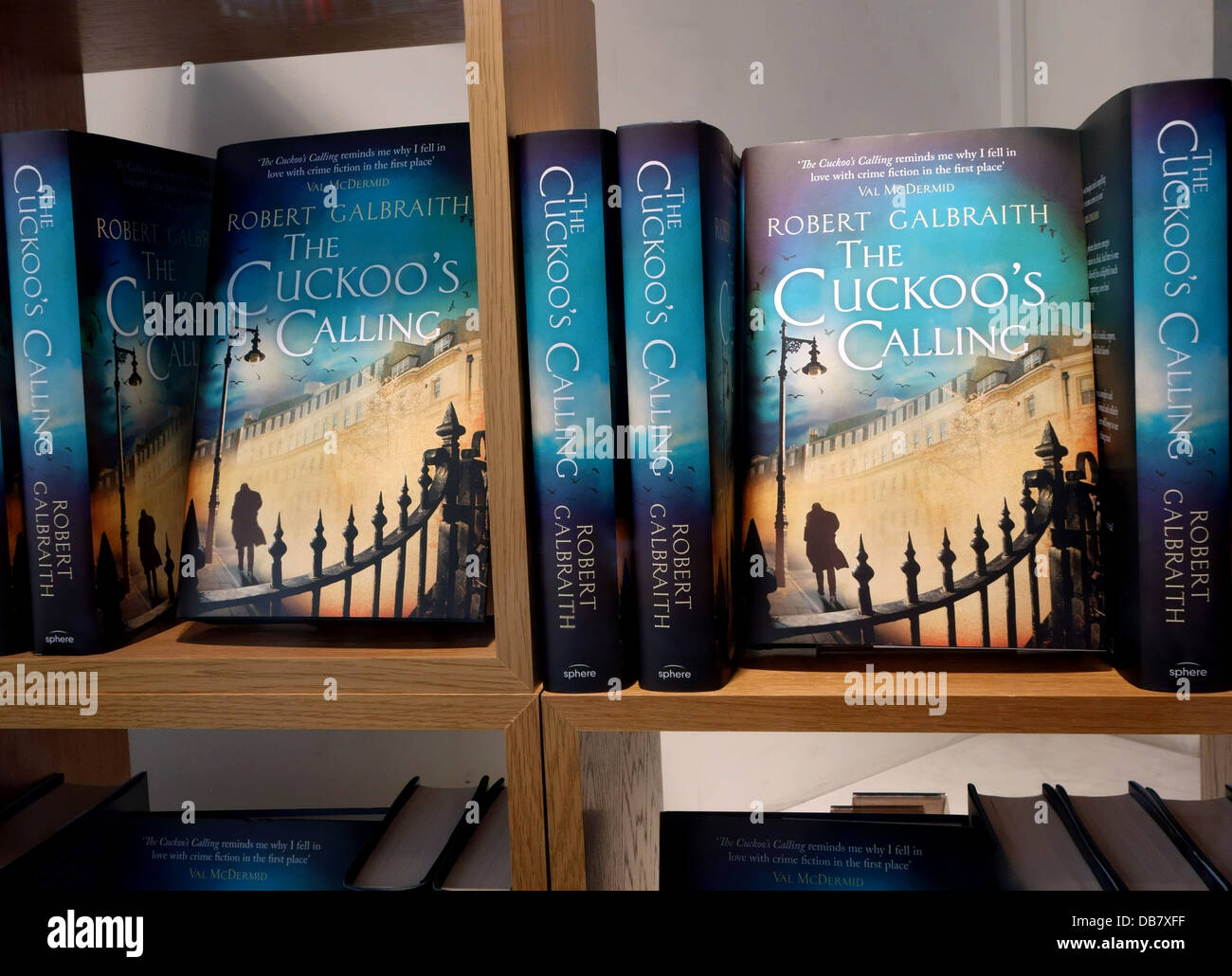 J. K. Rowling offenbart sich als Autor von The Cuckoo Aufruf von Robert Galbraith, London Stockfoto