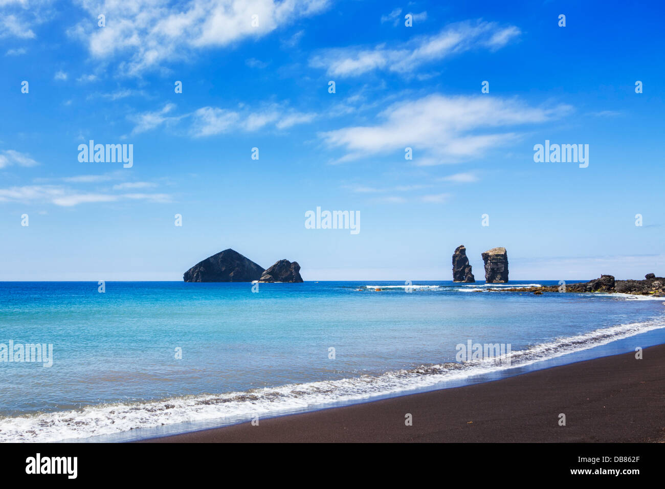 Strand und Felsen in Mosteiros, Sao Miguel, Azoren Stockfoto