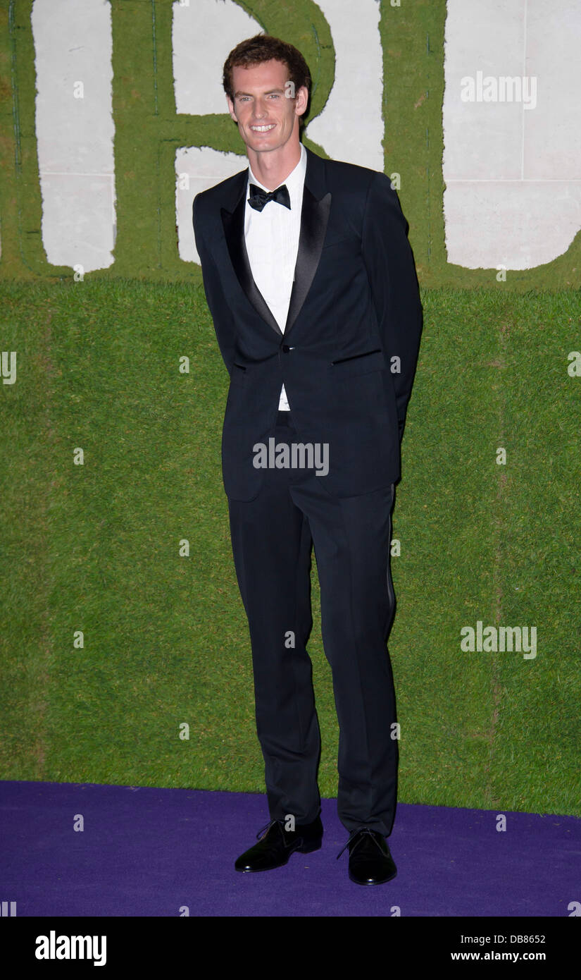 Britischer Tennisspieler und Gewinner von Wimbledon 2013, Andy Murray, kommt für Wimbledon Champions Dinner 2013 in London. Stockfoto