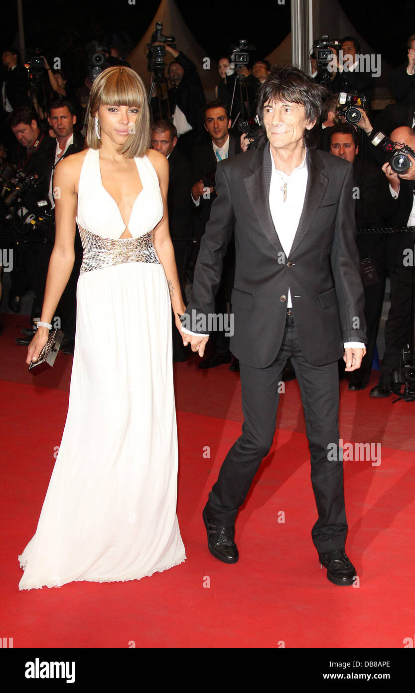 Ron Wood und Ana Araujo 2011 Internationale Filmfestspiele Cannes - Tag 8 - Melancholia - Premiere Cannes, Frankreich - 18.05.11  Stockfoto