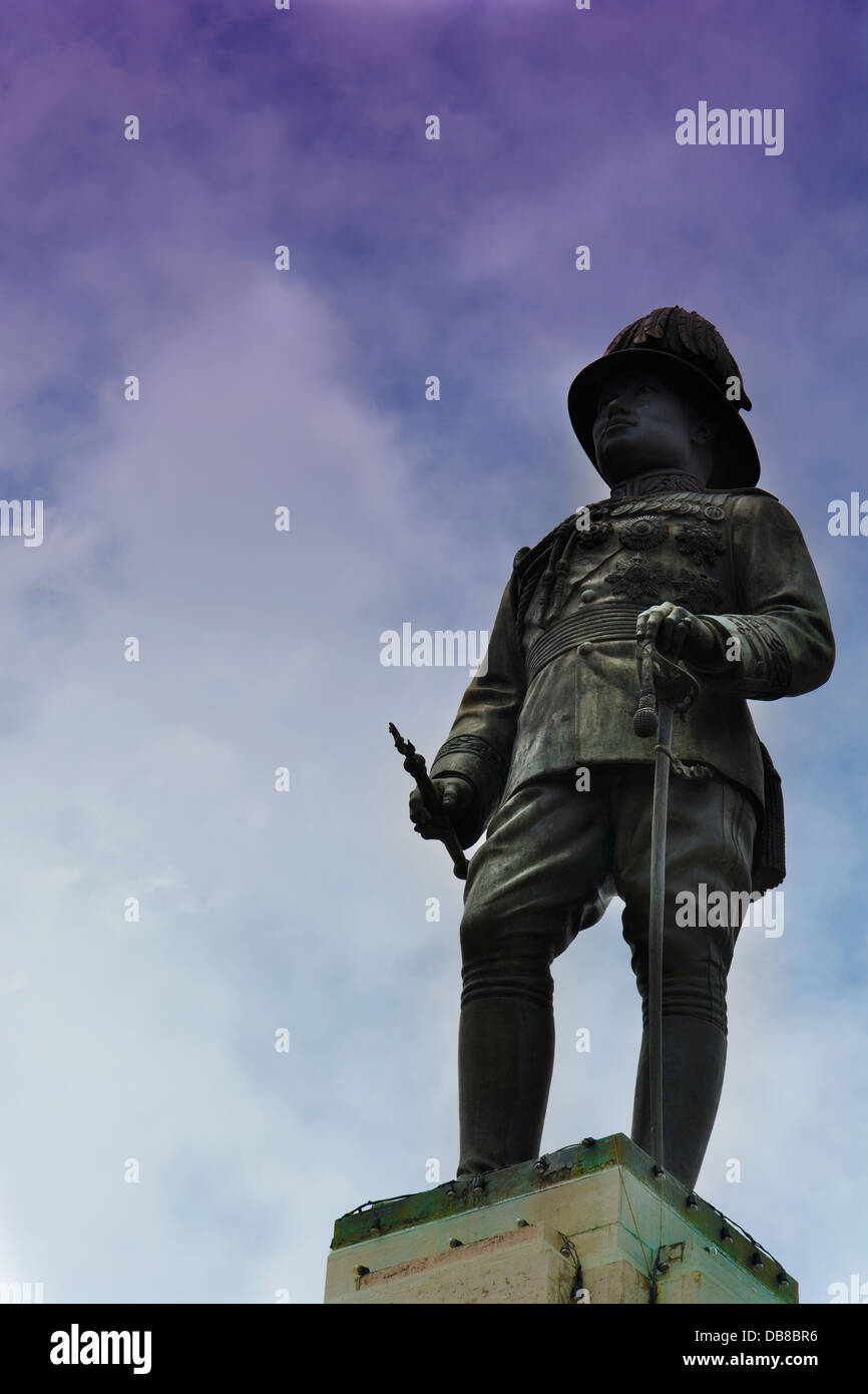 Die Statue von König Rama IV von Thailand in Bangkok Stockfoto