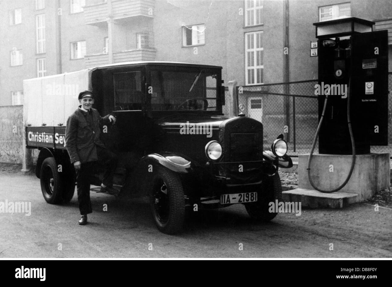 Transport / Transport, Autos, Transporter, Mercedes-Benz L 1000 Express des Fleisch- und Wurstwarengroßhändlers Christian Seyferth, München, 1930er Jahre, Zusatzrechte-Abfertigungen-nicht vorhanden Stockfoto