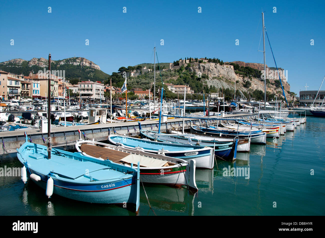 Cassis Old Vieux Port Harbour Provence Französische Riviera Cote D'Azur Frankreich Mittelmeer Stockfoto