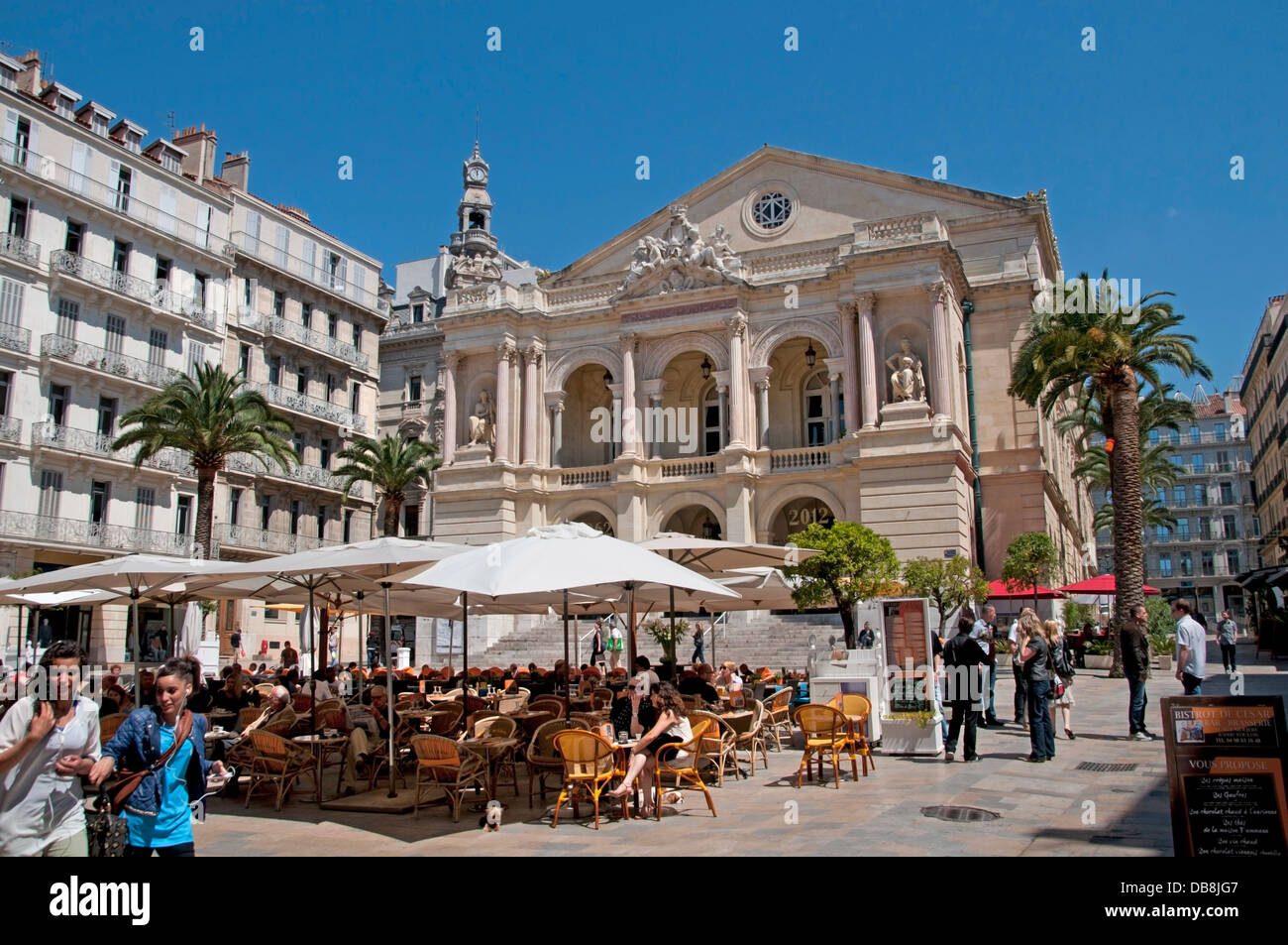 Frankreich Toulon Place Victor Hugo Theatre Municipal Opera House Cafe Terrasse Französisch Stockfoto