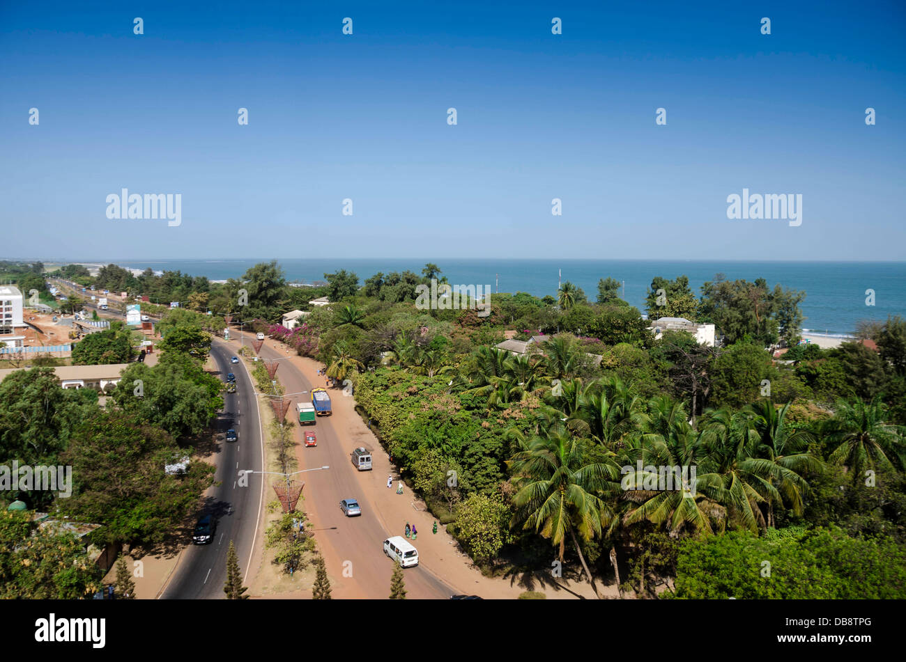 Eine Ansicht von Serekunda Highway aus Arch 22 Banjul Gambia Stockfoto