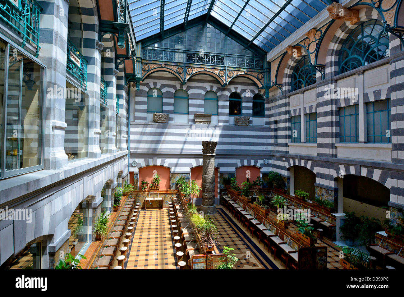 Das Spa im Le Mont-Dore, Puy de Dome, Auvergne, Frankreich - Inside the Hall des Sources Stockfoto