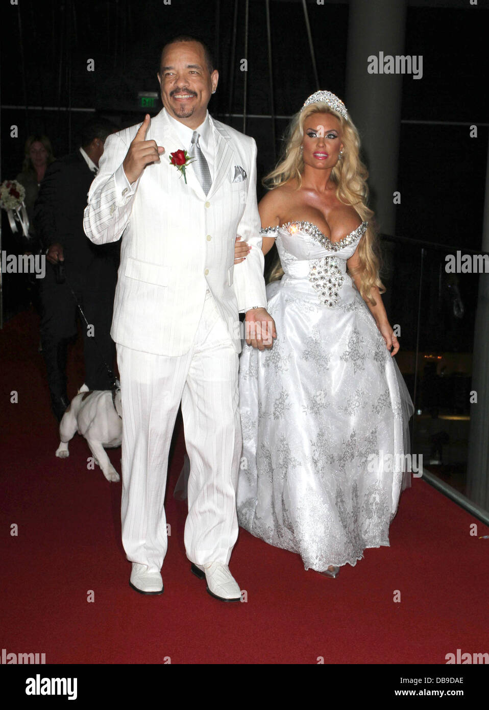 Ice T Und Frau Coco Ice T Und Coco 10 Jahr Jubilaum Gelubde Erneuerung Hochzeitszeremonie Im W Hotel Hollywood Los Angeles California 03 06 11 Stockfotografie Alamy