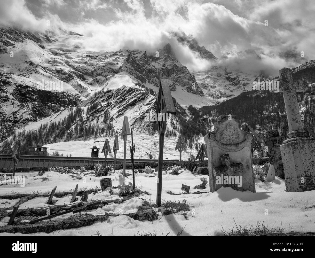 Friedhof in La Grave, Frankreich Stockfoto