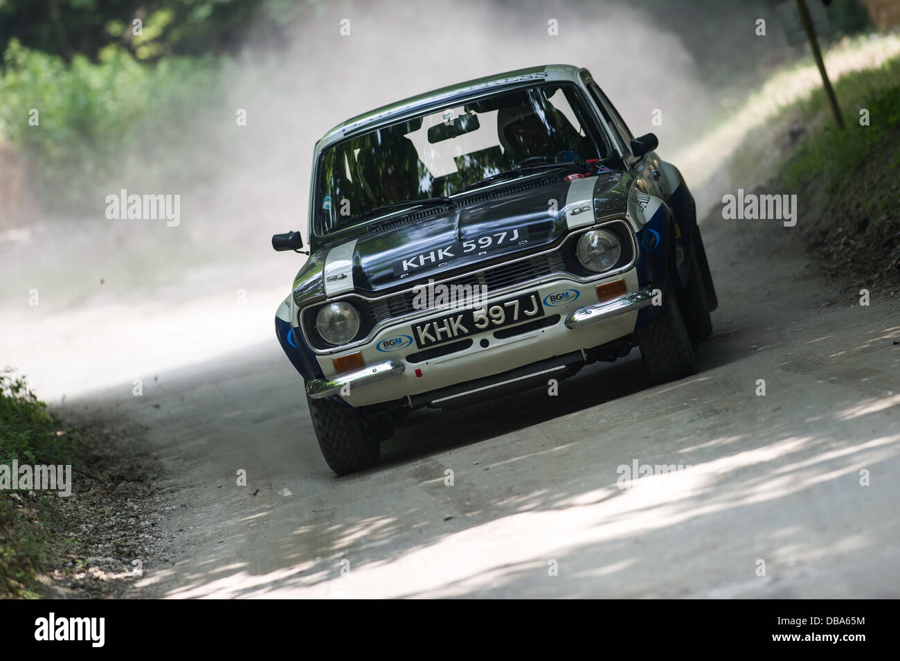 Chichester, UK - Juli 2013: Ford Escort RS1600 in Aktion auf der Rallye-Bühne auf dem Goodwood Festival of Speed am 12. Juli 2013. Stockfoto