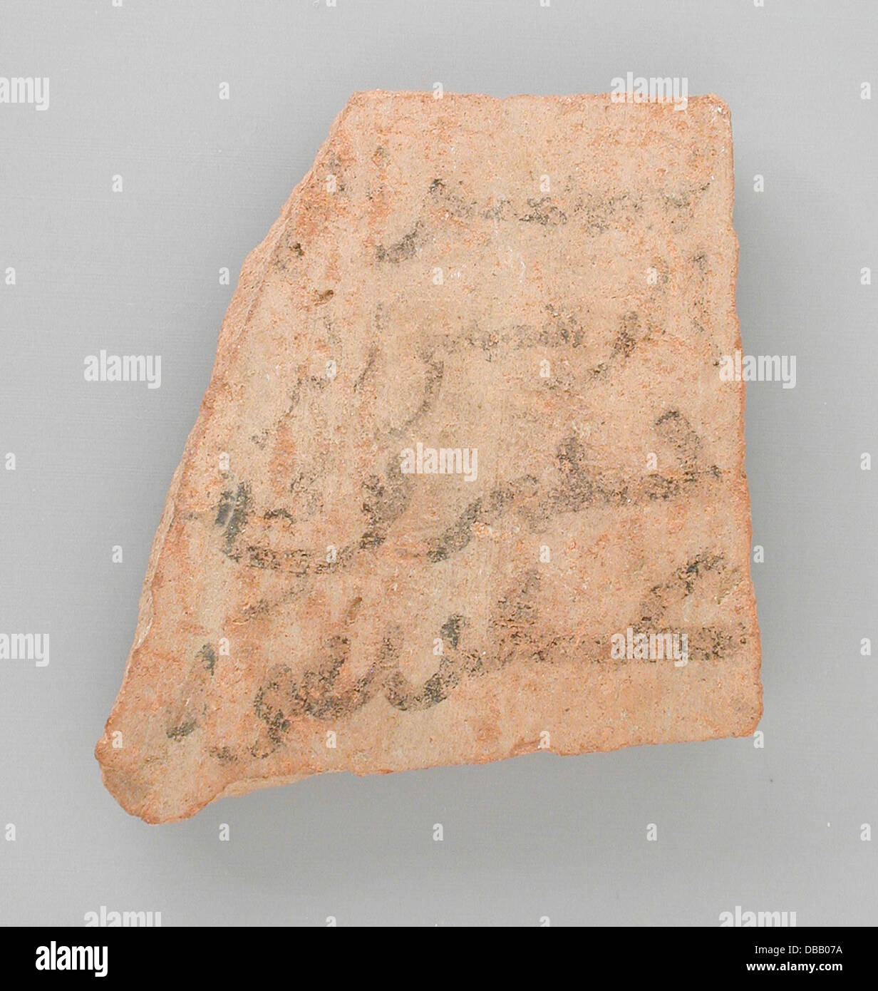 Kleinen Ostracon mit großem Maßstab arabische Inschrift M.80.202.176 Stockfoto